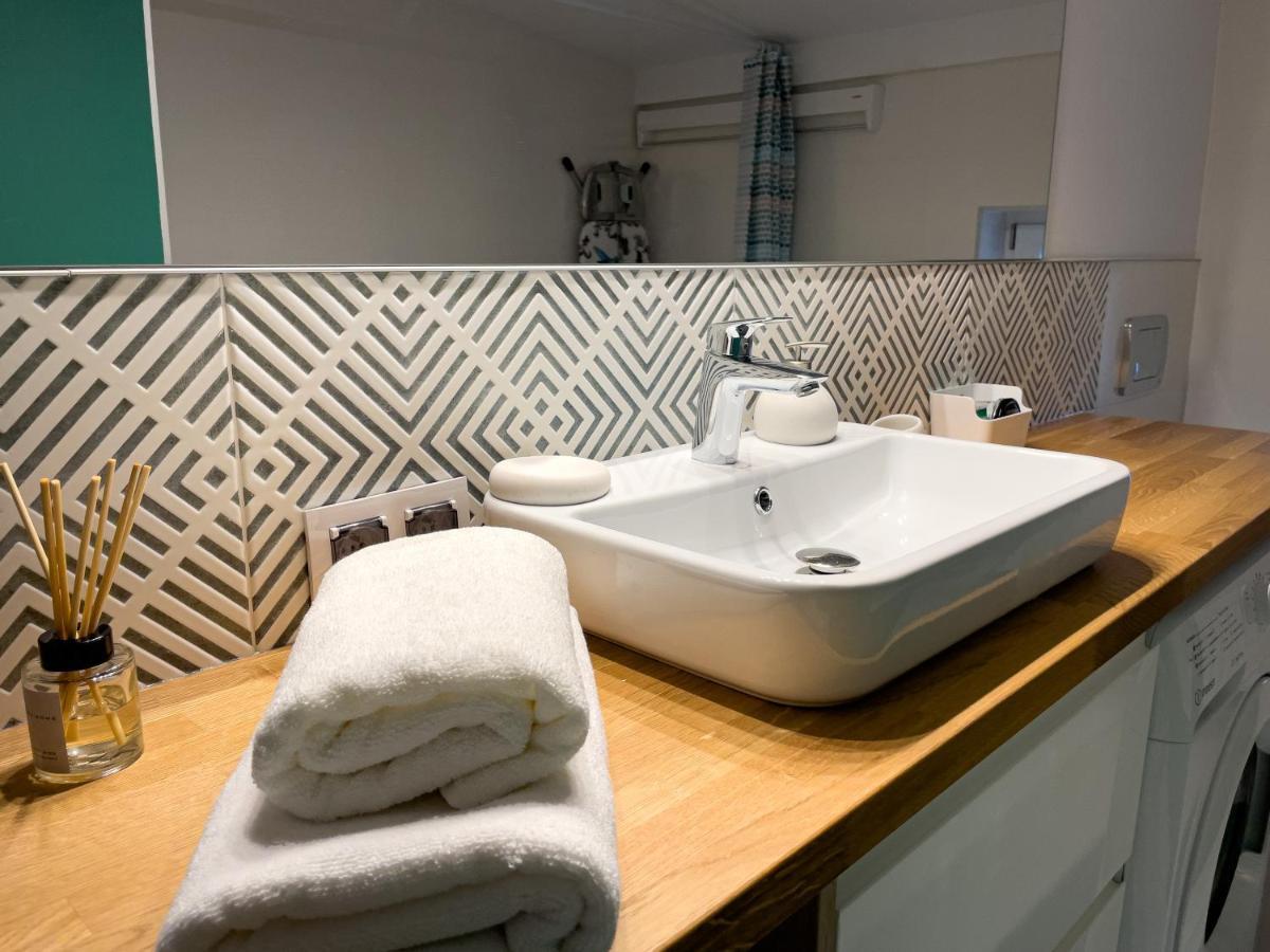 Urban Apartments Cosy No 4, Free Private Parking, Self Check-In Chorzów Exterior foto